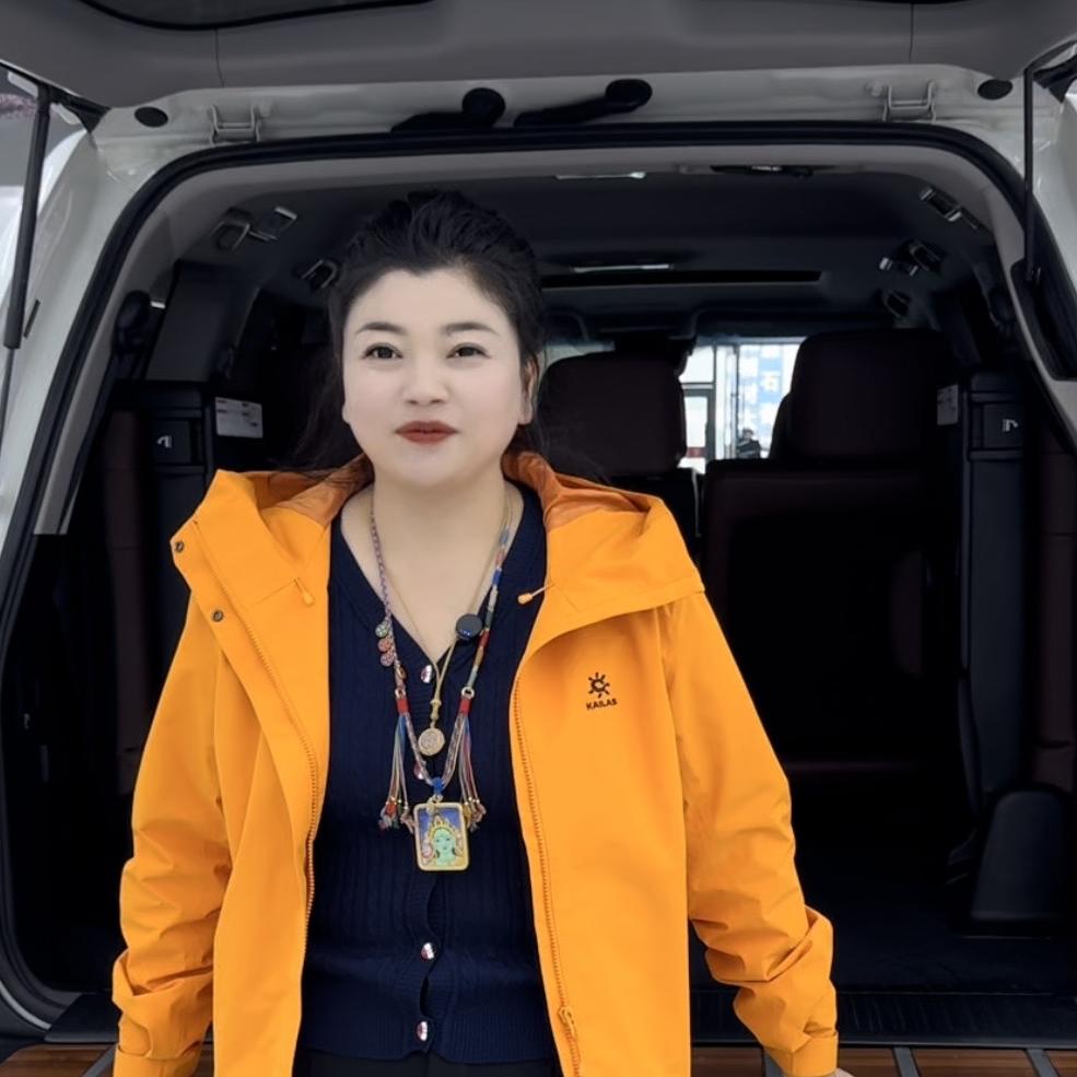 俪俪孙店长小号陆巡越野车（沈阳店）