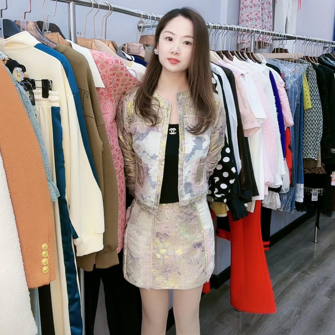 百衣阁女装生活馆
