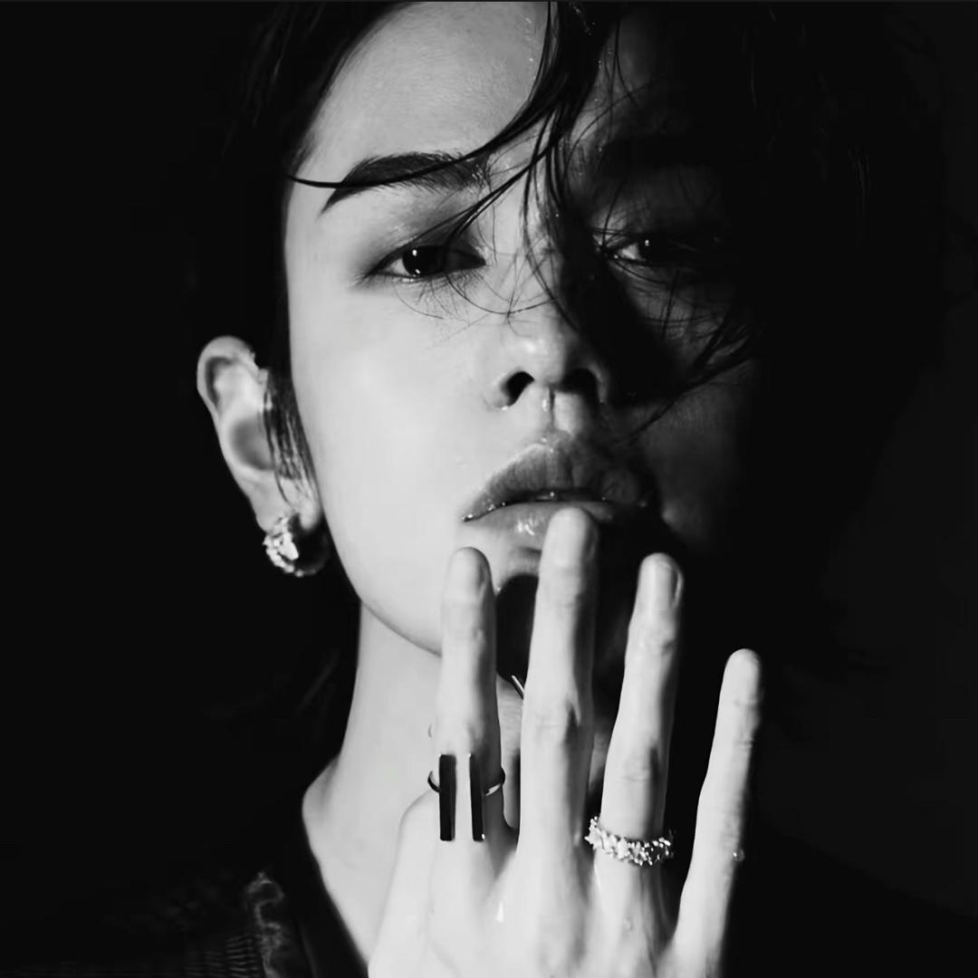 emo