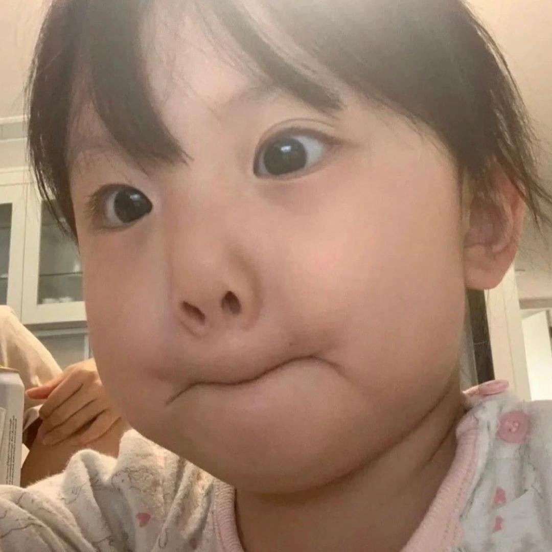 卖萌被打掉两颗门牙