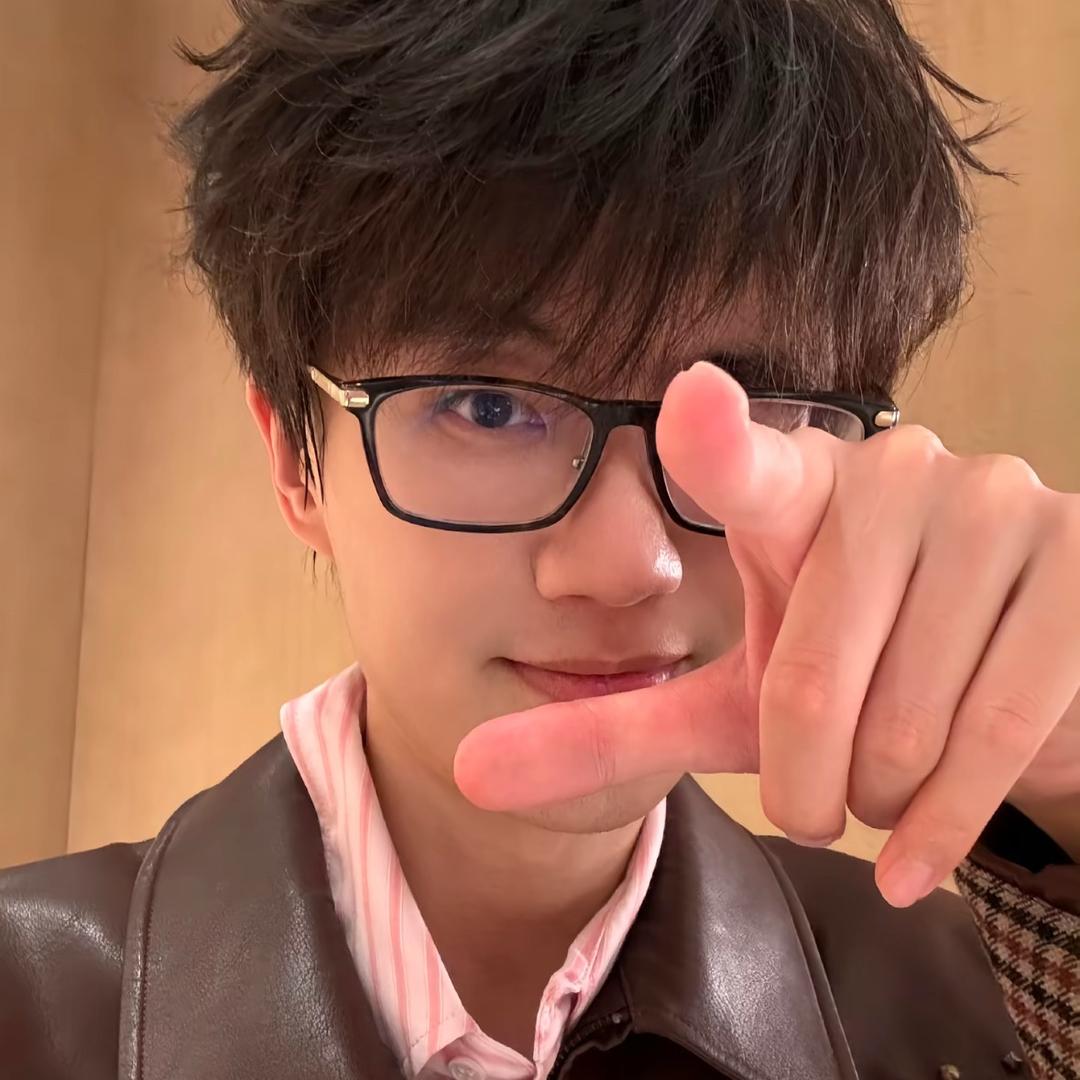 是饱胀男孩🦷
