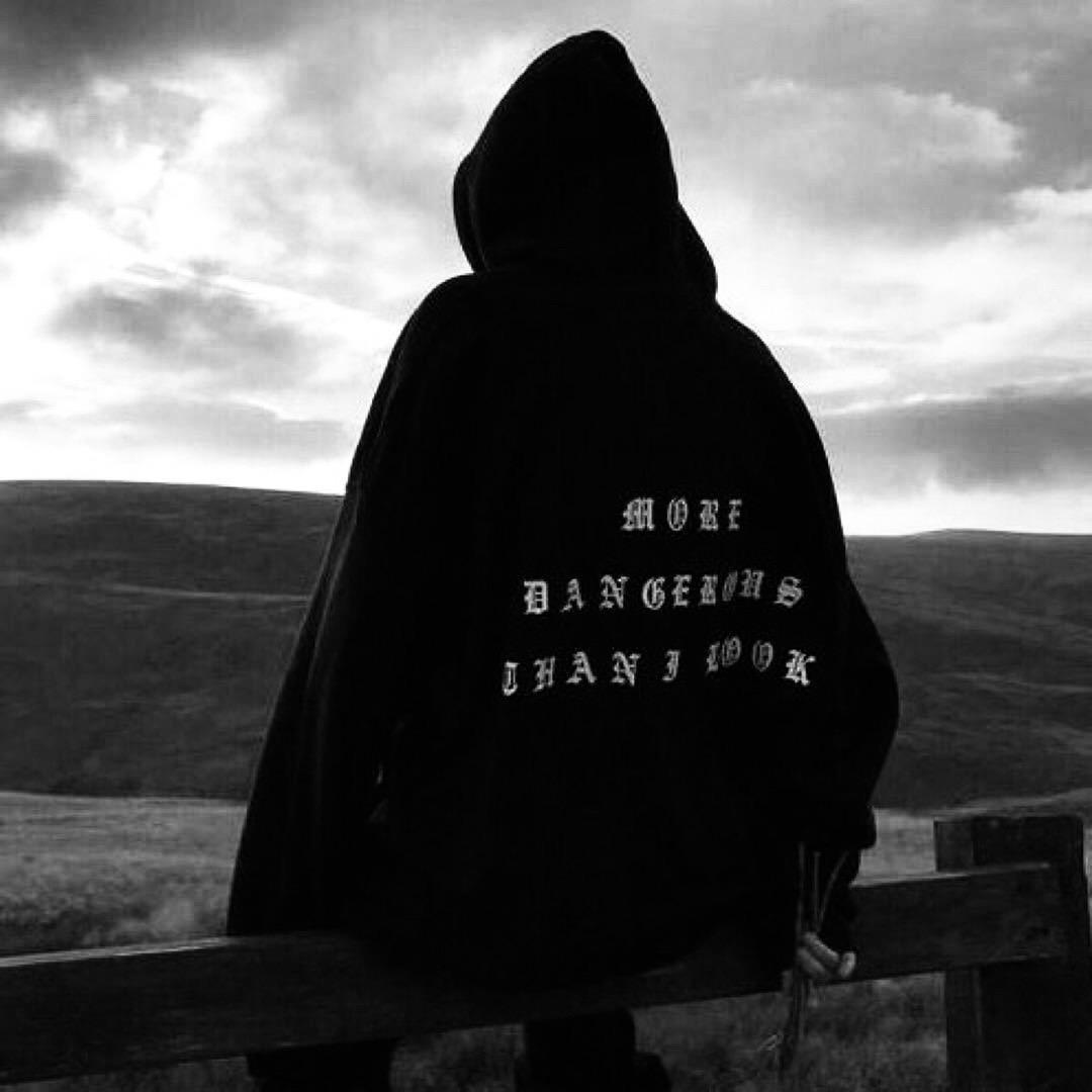 W（敬老院院长）