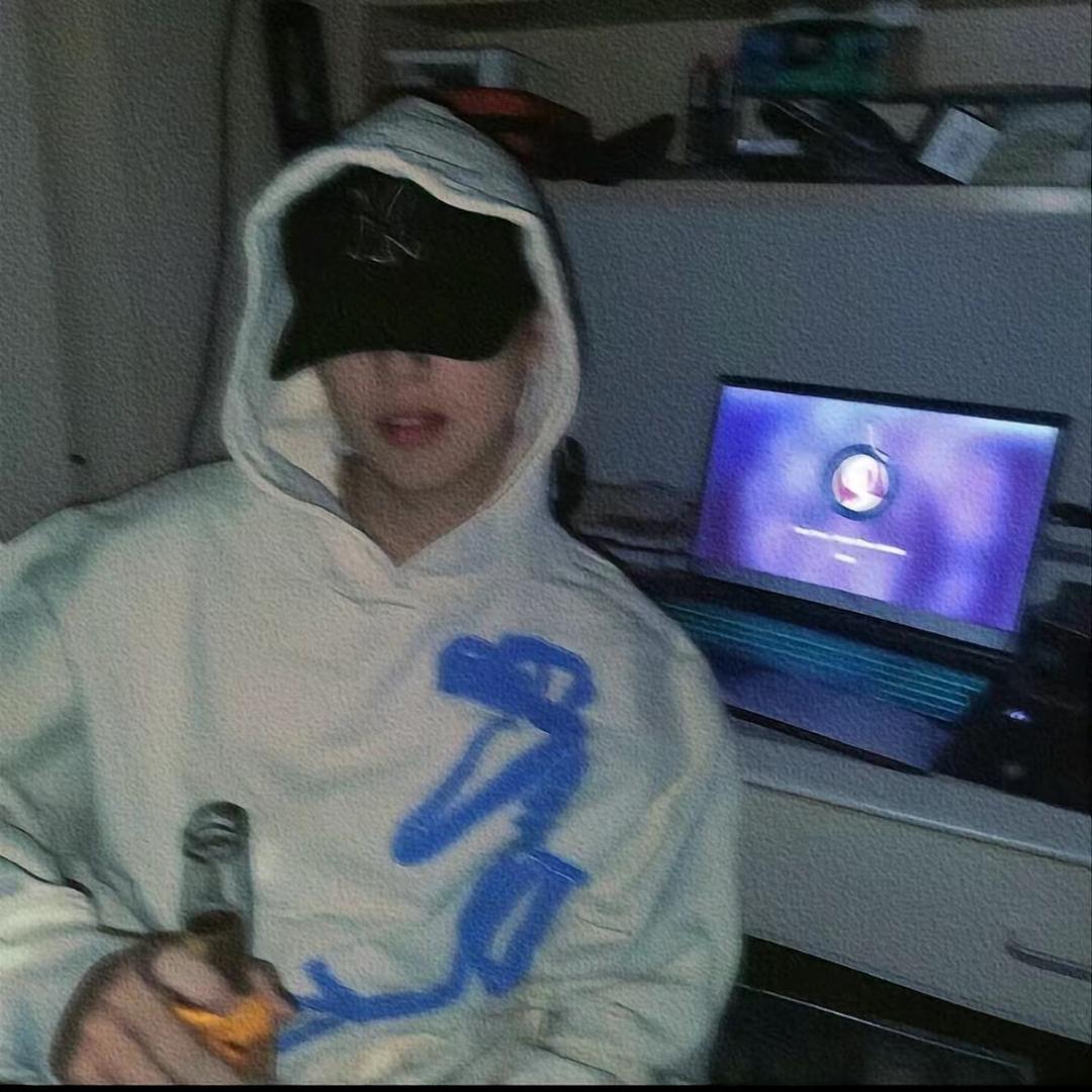𝐄𝐧𝐳𝐨.