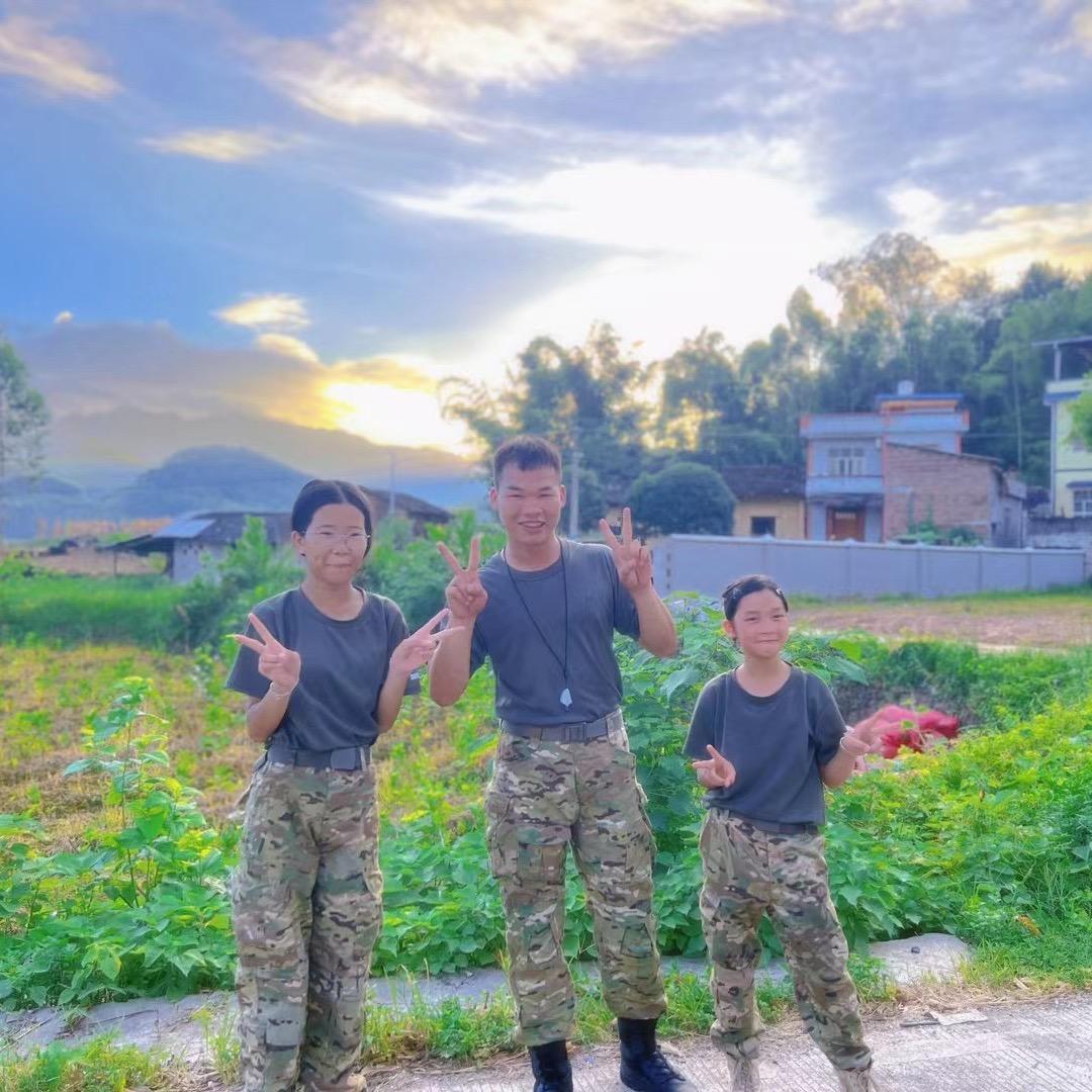 星辉——鹰眼教官