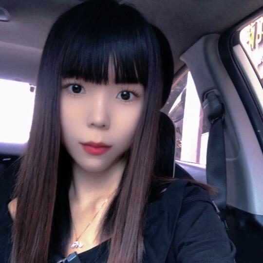 佩佩🌸（连赞拉黑）