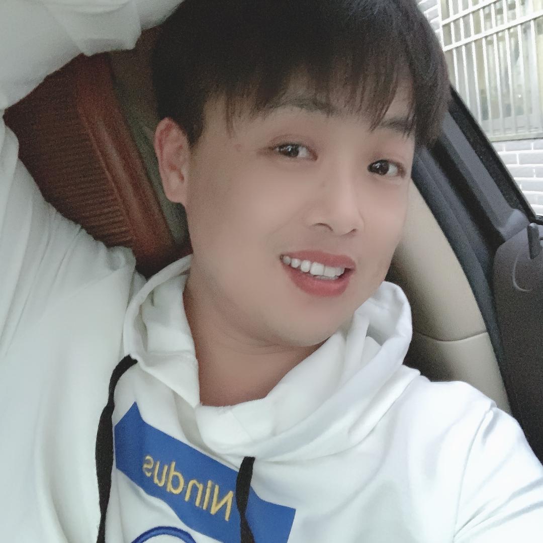 一阳（招摄影学徒)