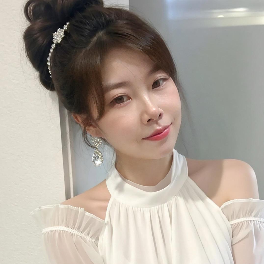 @໑ຼ₀₂5💕 ꕥ᭄半颗糖💕
