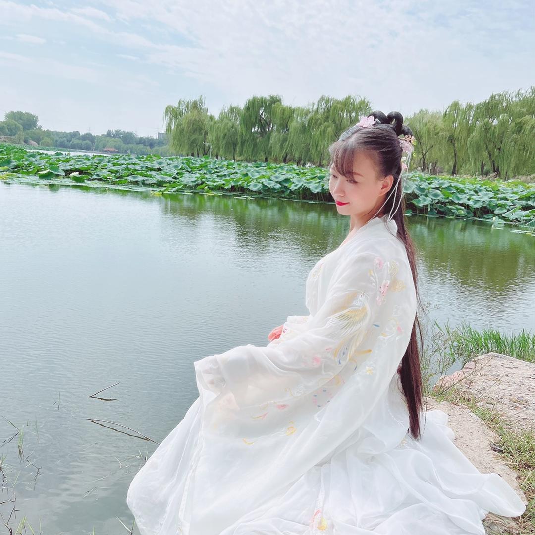 沐紫华裳汉服店（搬至步行街）