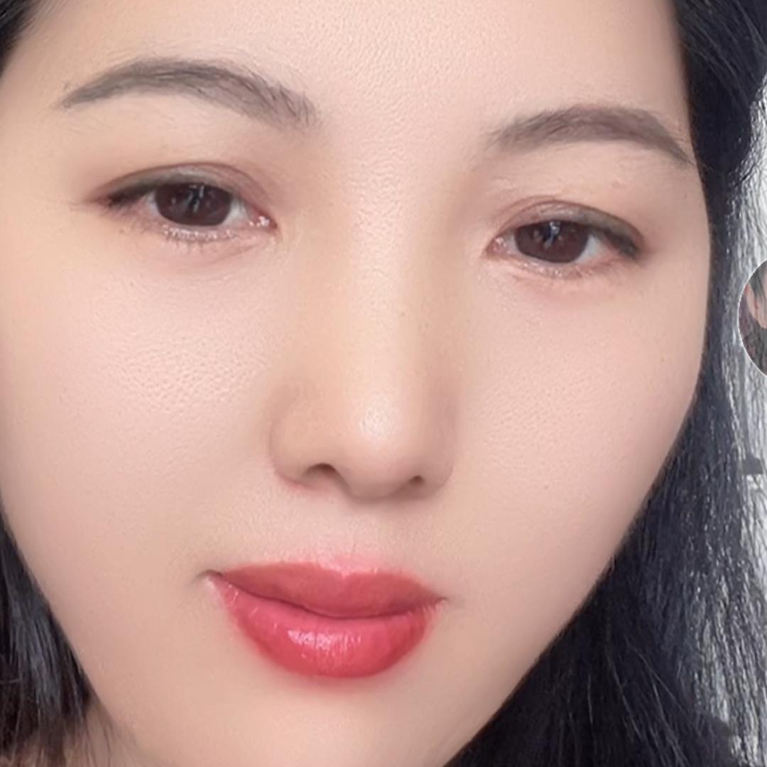 岳纾伊