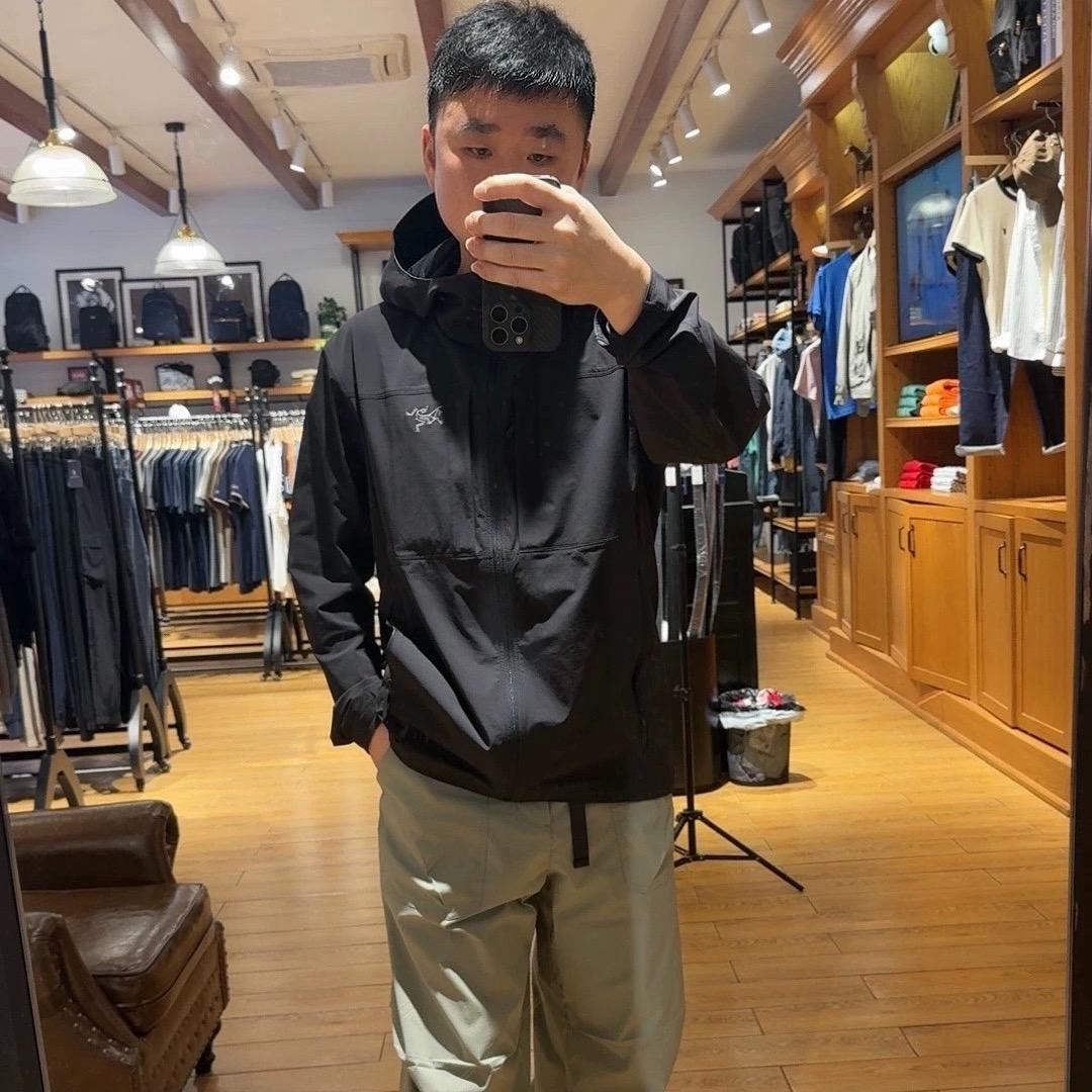 鸿博（街溜达）