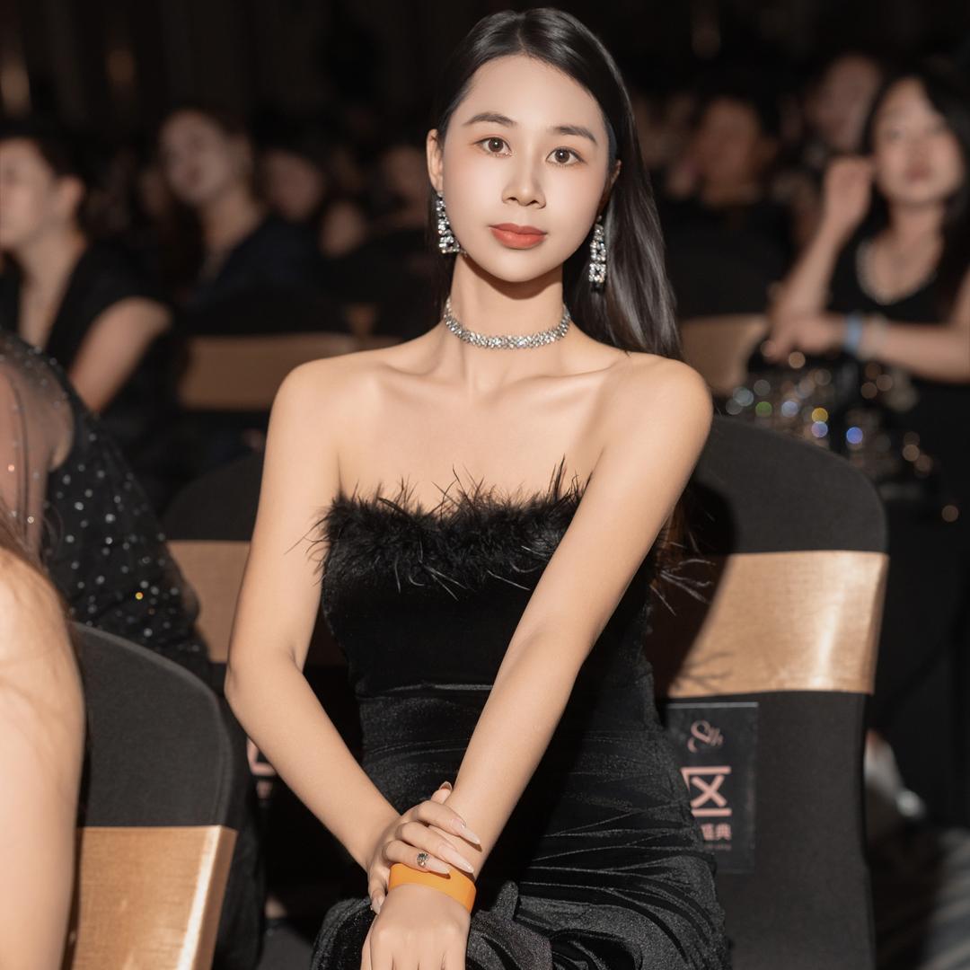 广州轻奢世家／秀秀