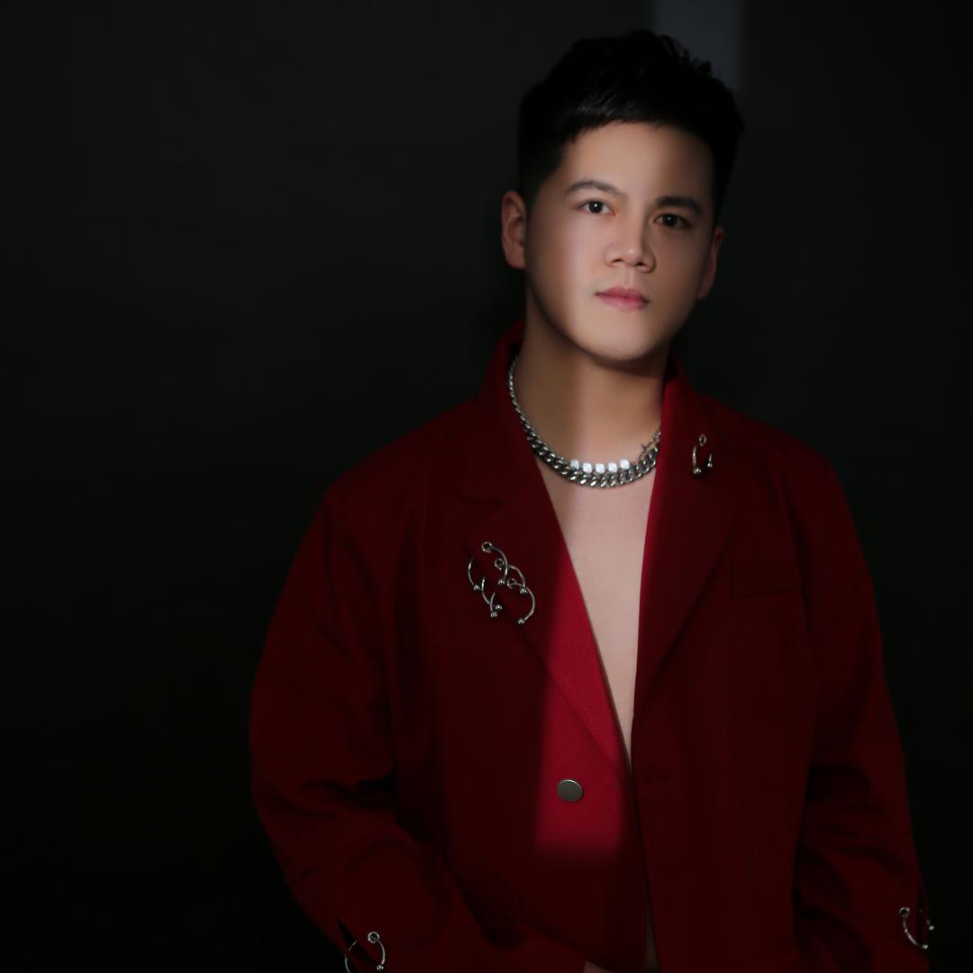 聊城接发染发烫发张斌发型设计