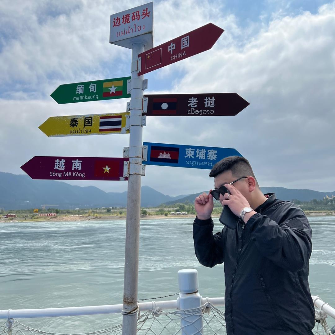 PP酒吧·李航（订台联系）