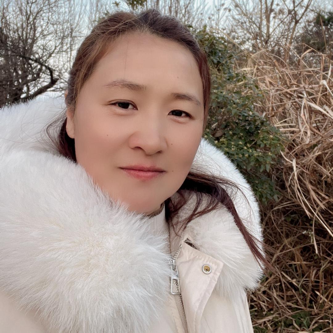 浅笑不语