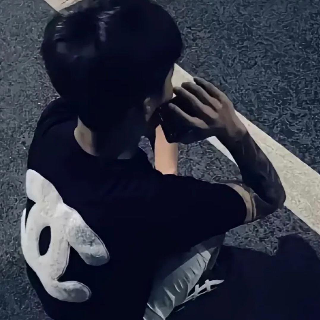 𝐋𝐕.絕帥⚜️