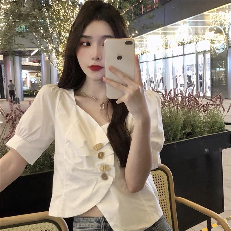 爆爆白大码女装
