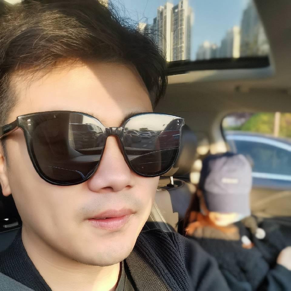王心宇废纸现金接货