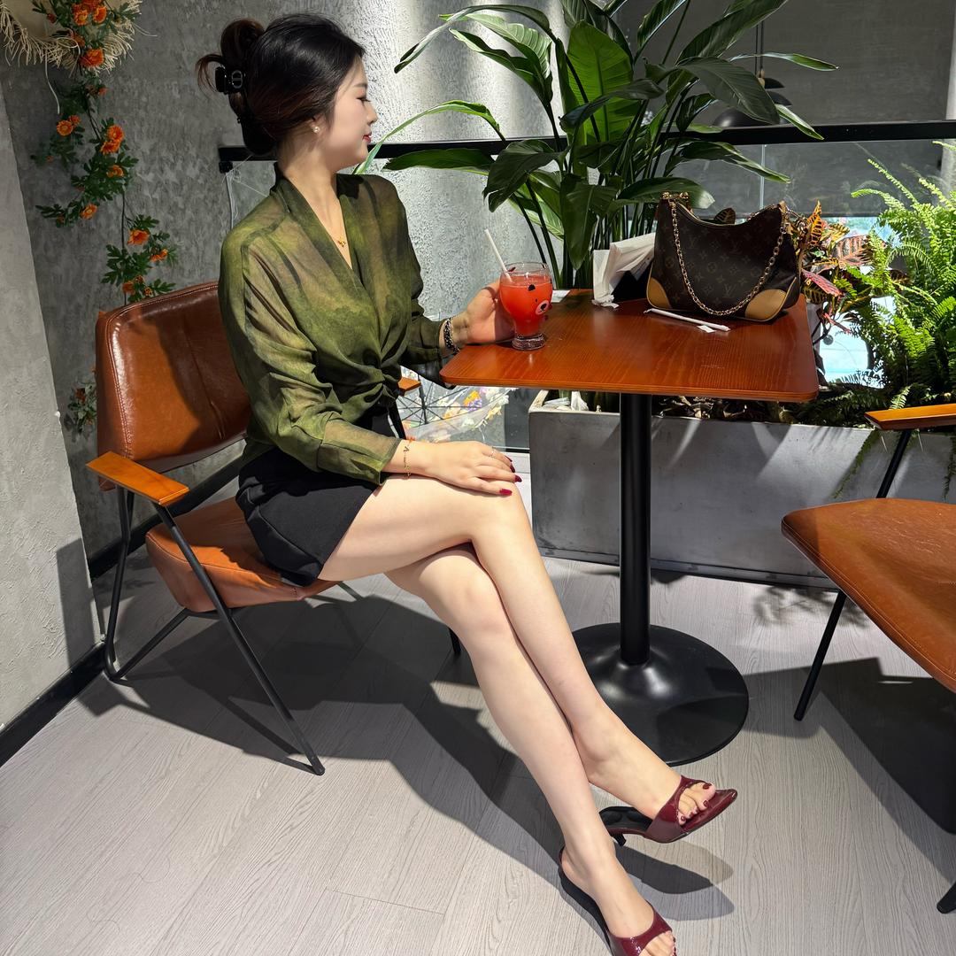 小满女装 吾悦广场一楼