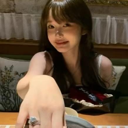 李