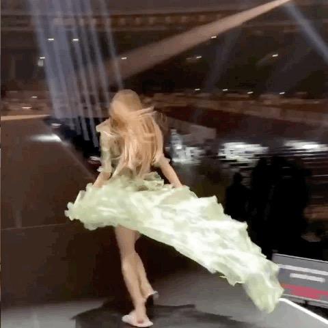 Y—
