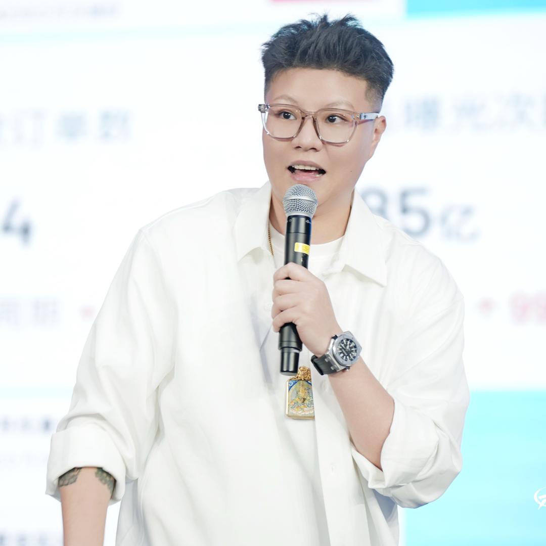 夏老实😎