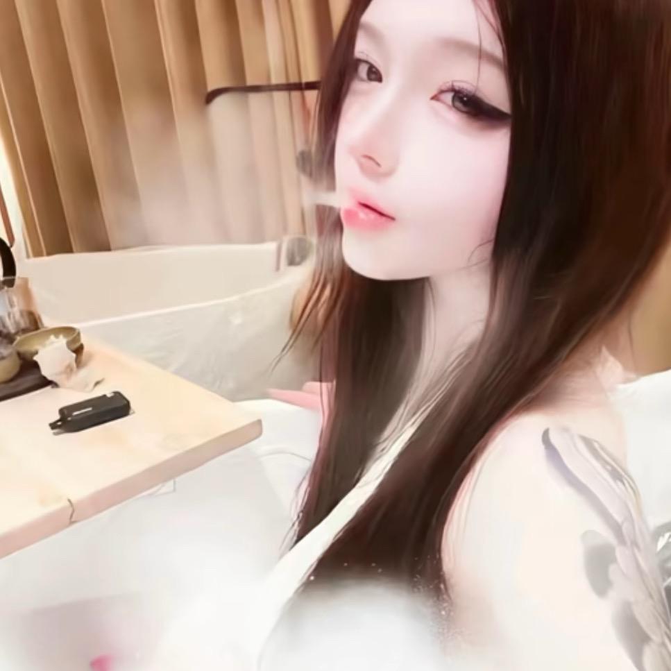 嘟嘟.