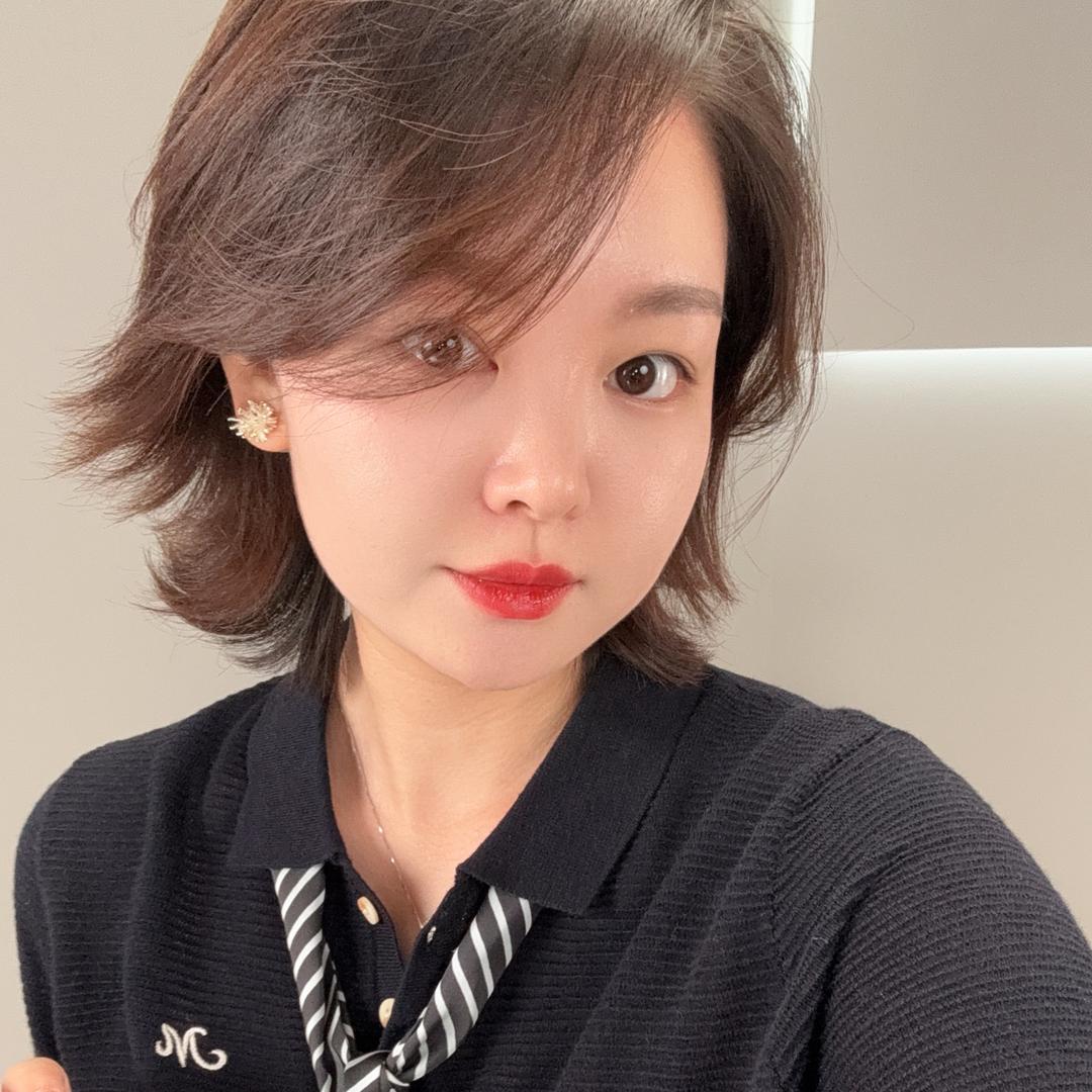 予亿微胖女装