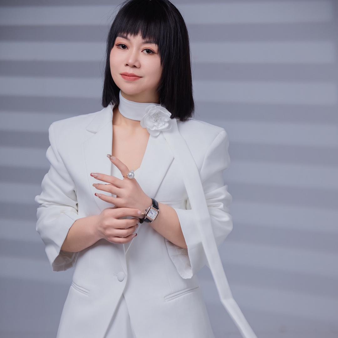 云月轻奢月月