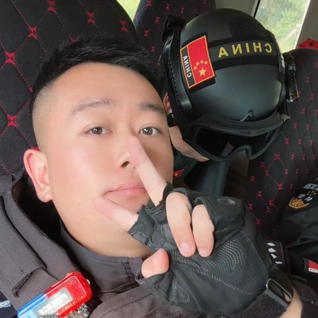 可爱的陈教官