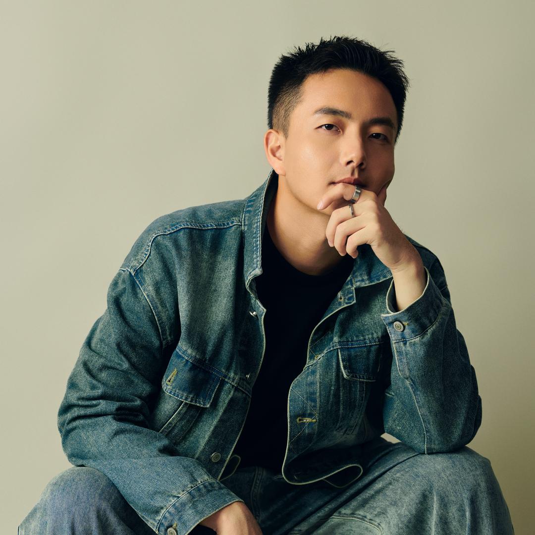 开车的舒克