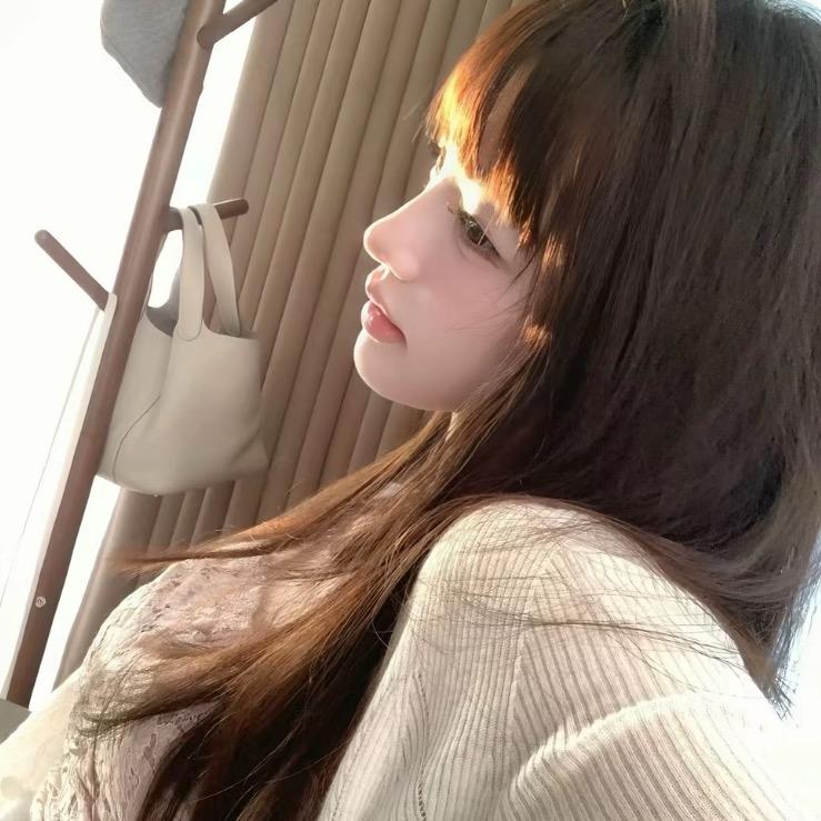 莫莫