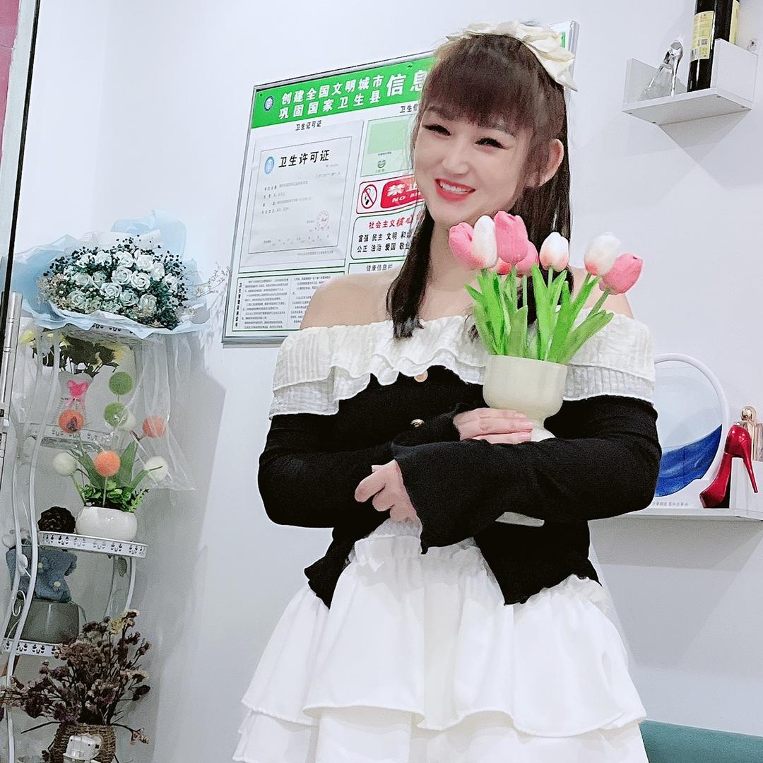 💗᭄浅浅ᝰᩚ一笑