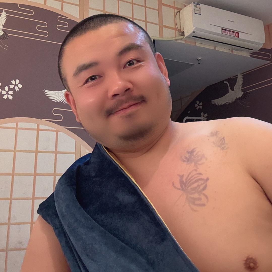 灰太熊