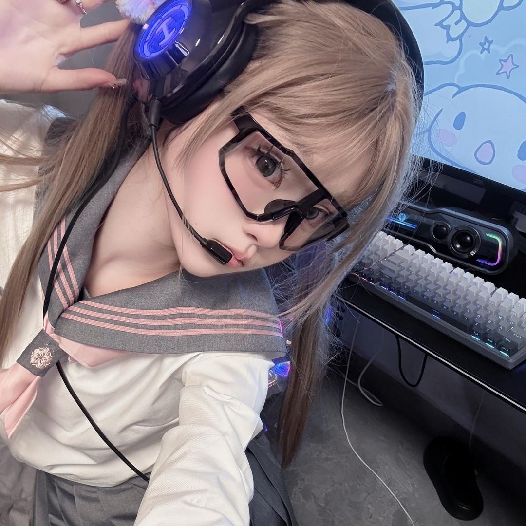 萱萱有脑袋