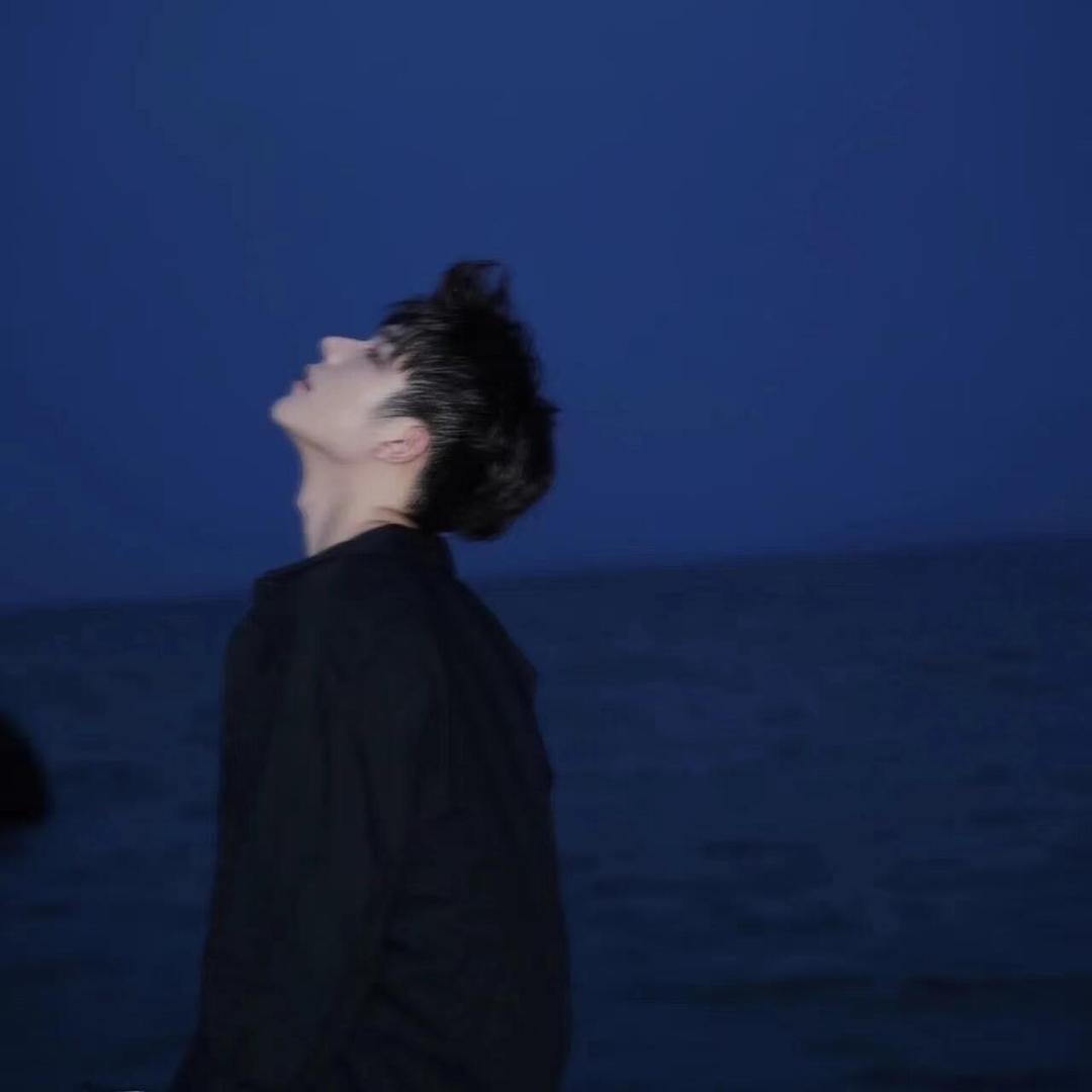 迪迦大战小怪兽