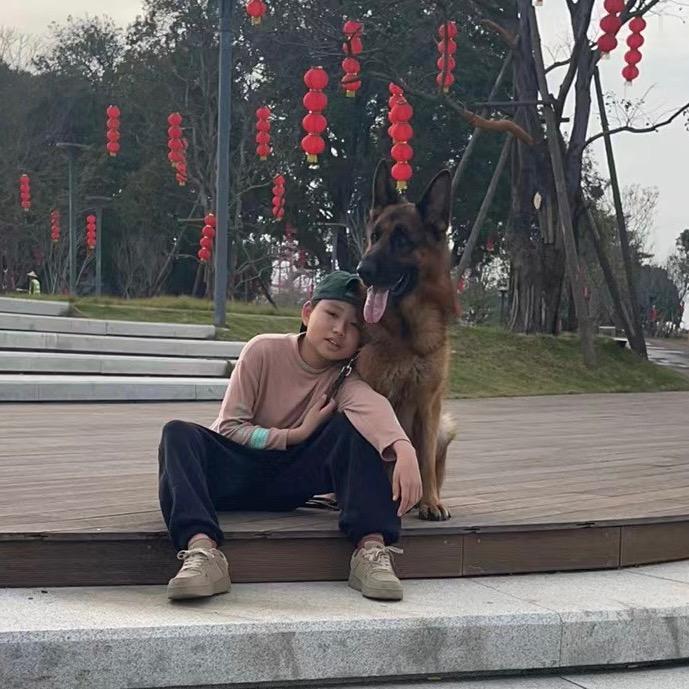 遛狗匠明少