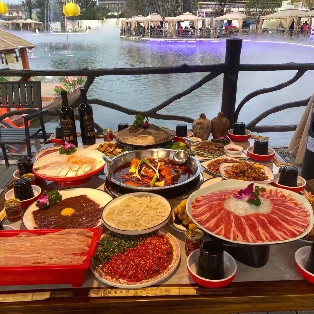 乐山月牙湾餐饮管理有限公司