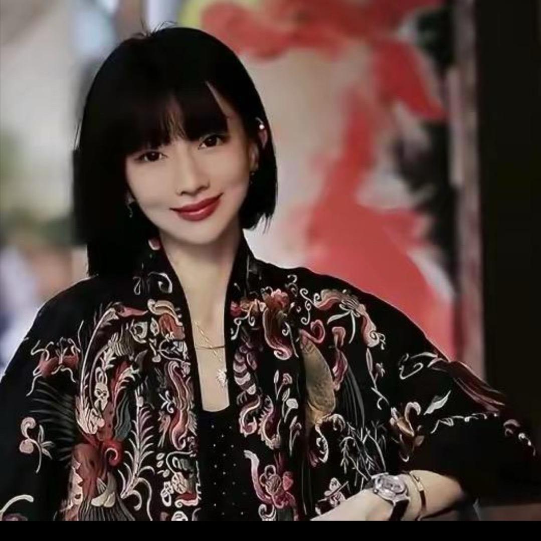 宫小妍2013轻奢国风穿搭