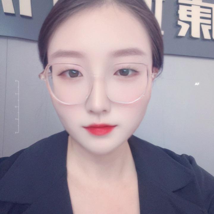 康城游泳健身韩英盼