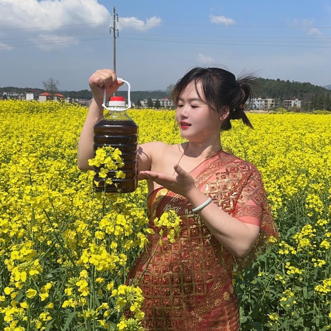 双胞胎妈妈丽妹几