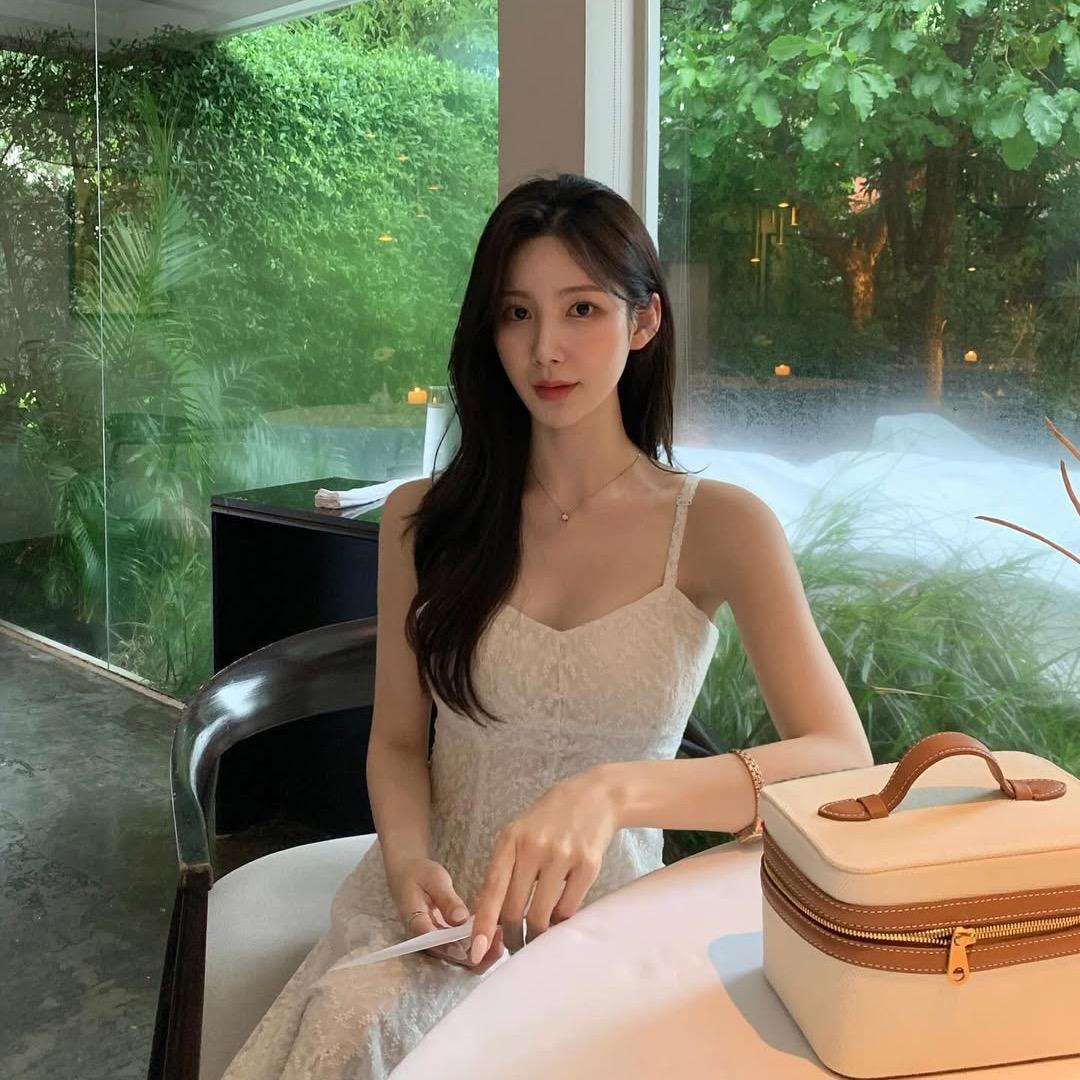 爱吃肉的股诗儿