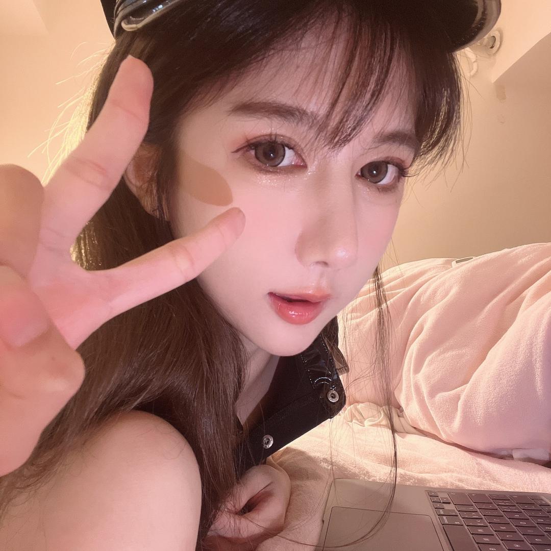 小灿妮