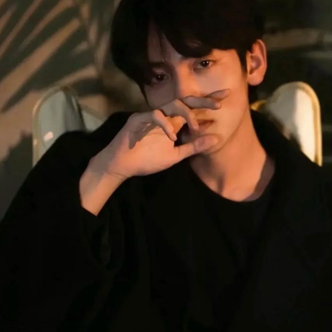 因为你爱上整个夏末，我开始迷上你暖暖酒窝