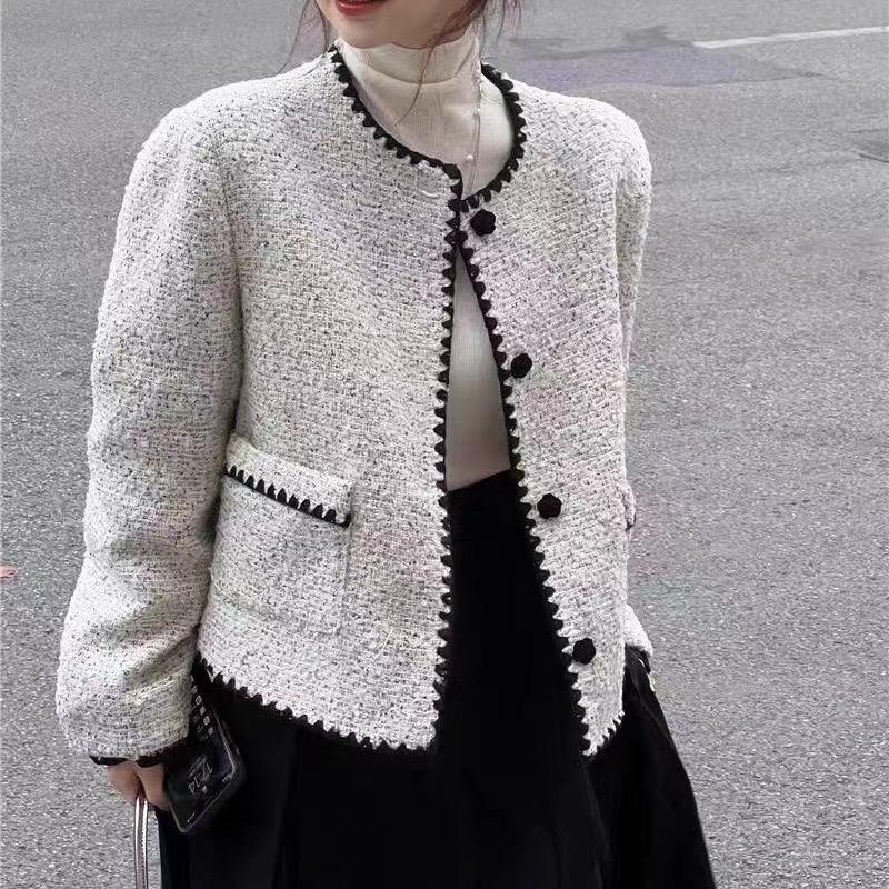 郁宝服饰