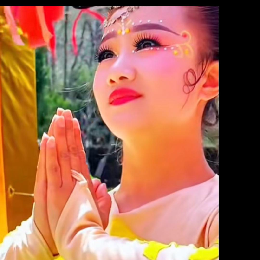 凤姑娘《火🔥凤凰女子团队》