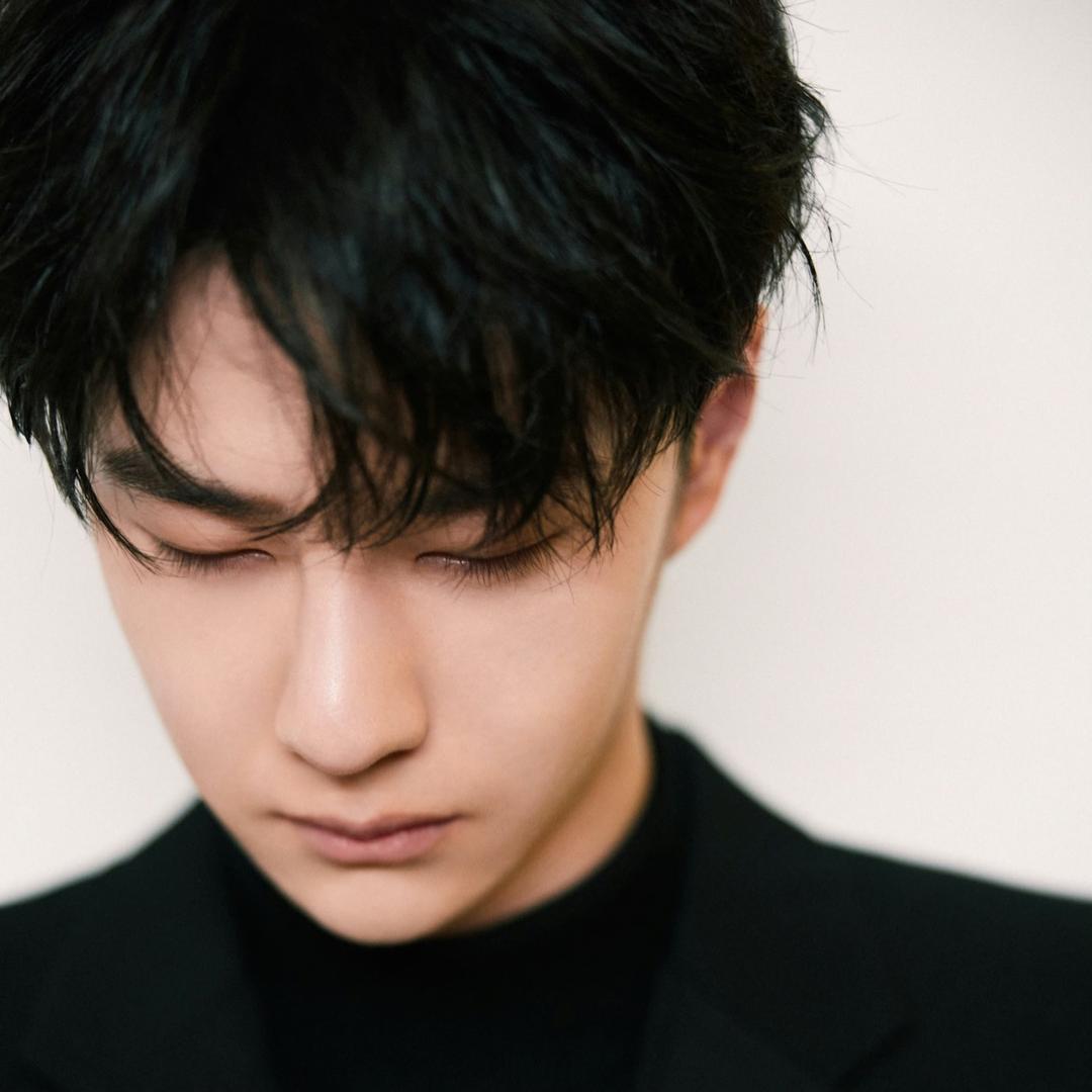 黄毛小丫头晨晨