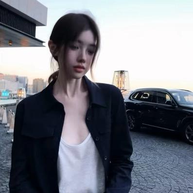 奕奕 yi