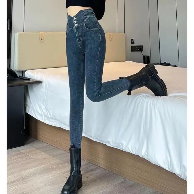 迪丽娜娜