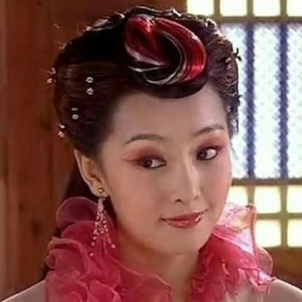 幸福的胖猪