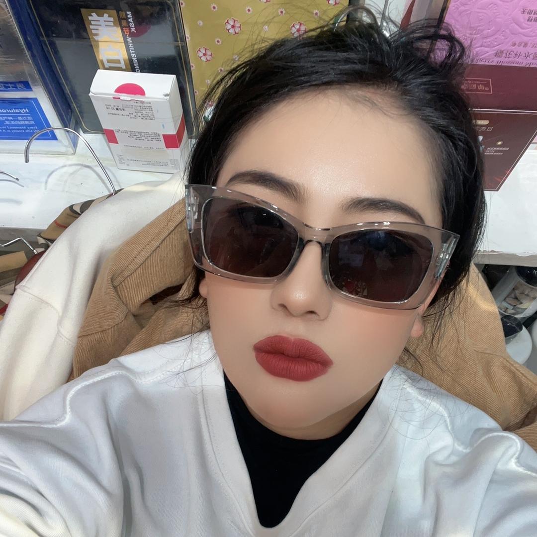新疆-古丽